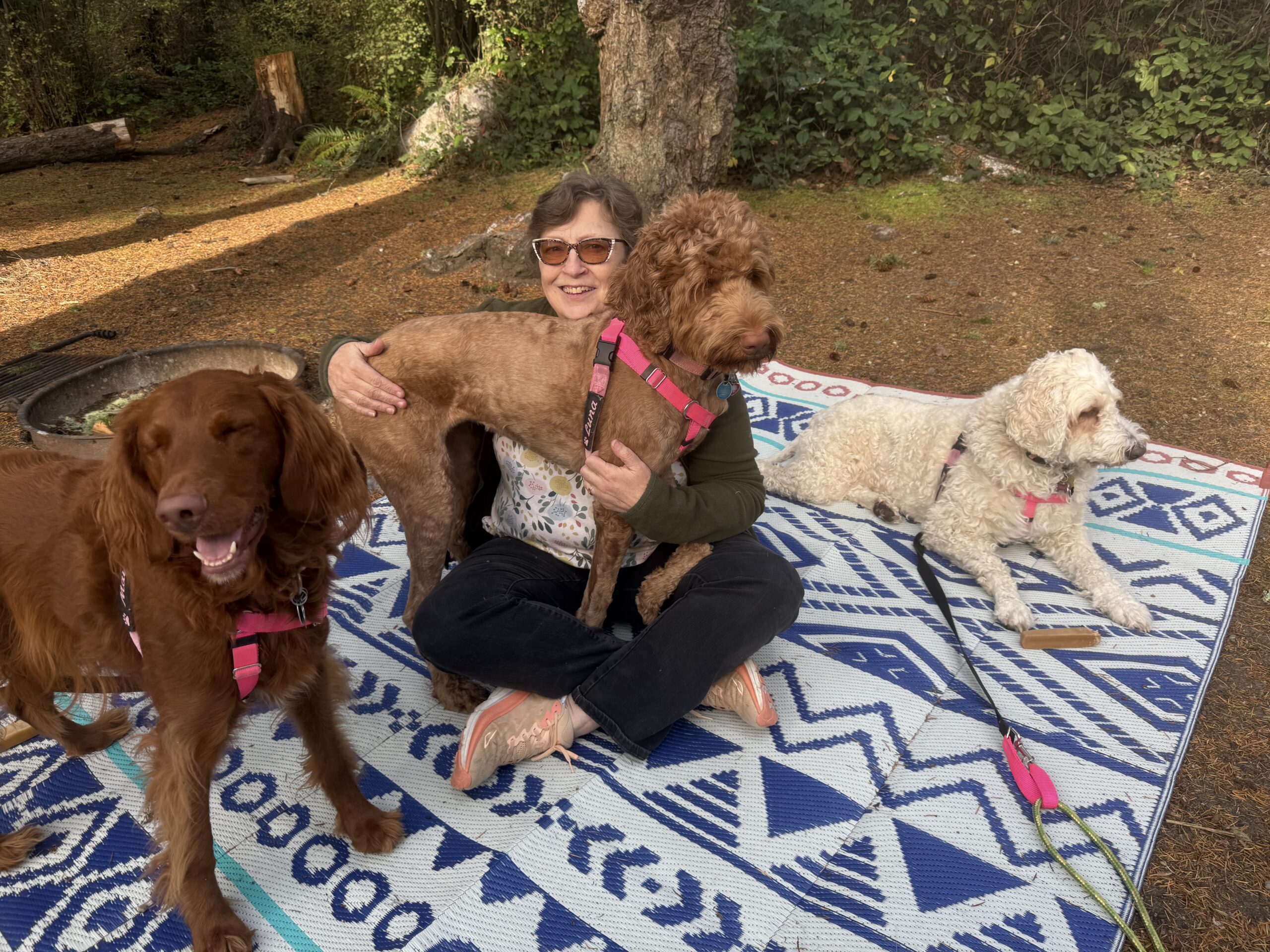 Having Fun Exploring Washington & the Philippines with Canine Companions